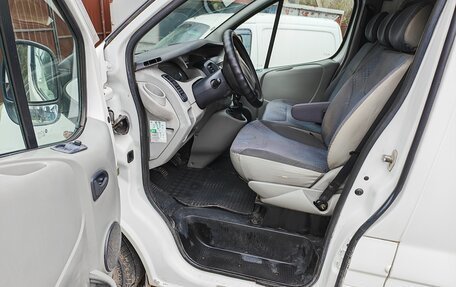 Renault Trafic, 2006 год, 1 000 000 рублей, 6 фотография