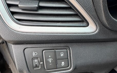 Hyundai Solaris II рестайлинг, 2018 год, 950 000 рублей, 8 фотография