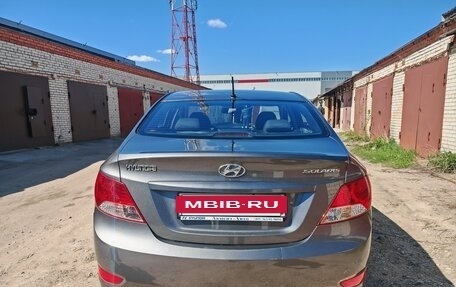 Hyundai Solaris II рестайлинг, 2012 год, 900 000 рублей, 16 фотография