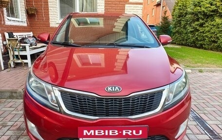 KIA Rio III рестайлинг, 2013 год, 900 000 рублей, 4 фотография