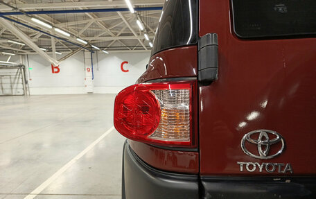 Toyota FJ Cruiser, 2011 год, 3 350 000 рублей, 11 фотография