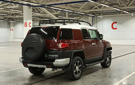 Toyota FJ Cruiser, 2011 год, 3 350 000 рублей, 6 фотография