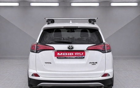 Toyota RAV4, 2015 год, 1 950 000 рублей, 3 фотография