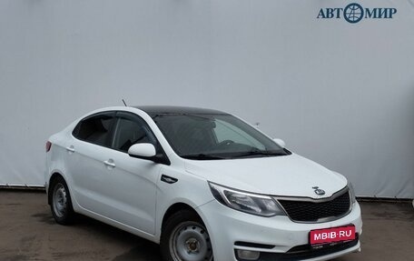 KIA Rio III рестайлинг, 2017 год, 900 000 рублей, 3 фотография