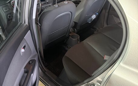 KIA Rio II, 2011 год, 700 000 рублей, 9 фотография