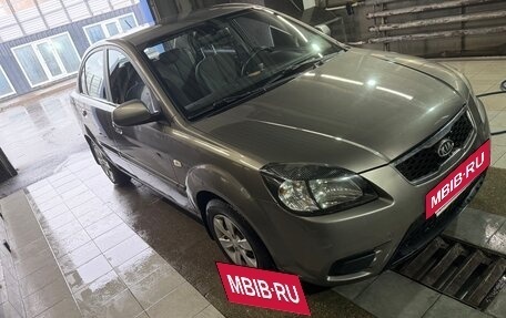 KIA Rio II, 2011 год, 700 000 рублей, 3 фотография