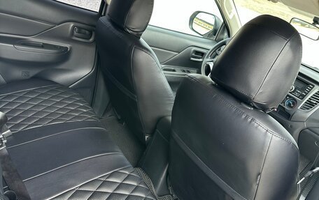 Mitsubishi L200 IV рестайлинг, 2023 год, 4 000 000 рублей, 12 фотография