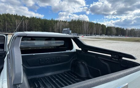 Mitsubishi L200 IV рестайлинг, 2023 год, 4 000 000 рублей, 22 фотография