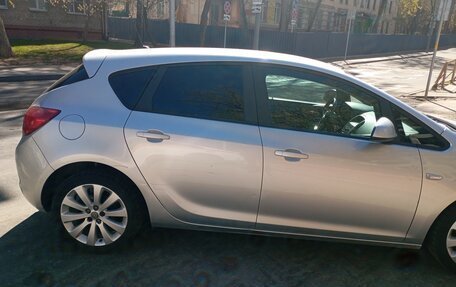 Opel Astra J, 2010 год, 680 000 рублей, 7 фотография