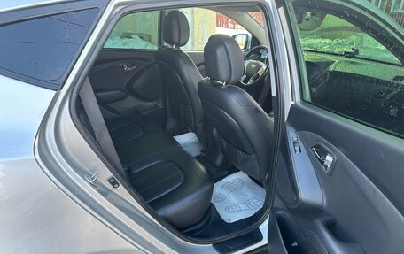 Hyundai ix35 I рестайлинг, 2010 год, 900 000 рублей, 12 фотография