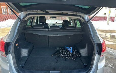 Hyundai ix35 I рестайлинг, 2010 год, 900 000 рублей, 14 фотография