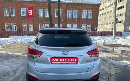 Hyundai ix35 I рестайлинг, 2010 год, 900 000 рублей, 5 фотография