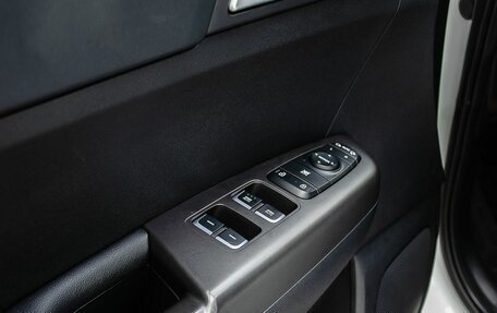 KIA Sportage IV рестайлинг, 2019 год, 2 500 000 рублей, 23 фотография