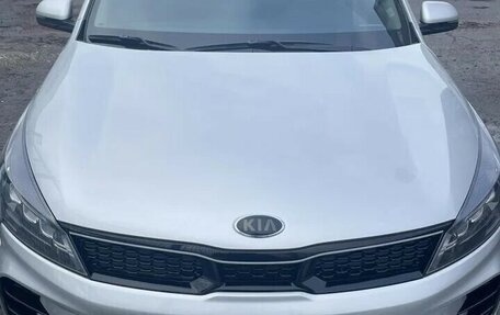 KIA Rio IV, 2021 год, 1 800 000 рублей, 1 фотография