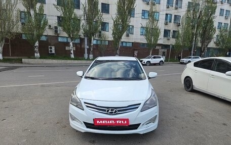 Hyundai Solaris II рестайлинг, 2016 год, 580 000 рублей, 1 фотография