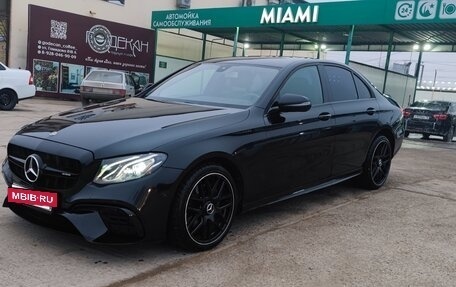 Mercedes-Benz E-Класс, 2019 год, 2 600 000 рублей, 2 фотография