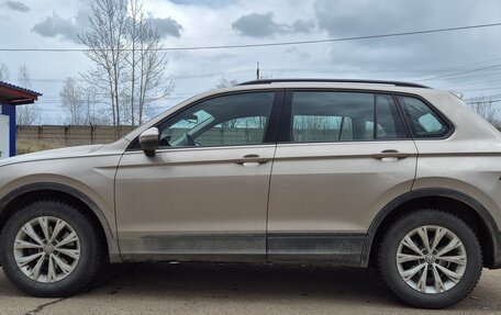 Volkswagen Tiguan II, 2020 год, 2 500 000 рублей, 5 фотография