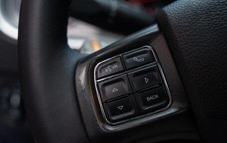 Dodge Charger, 2013 год, 3 200 000 рублей, 23 фотография