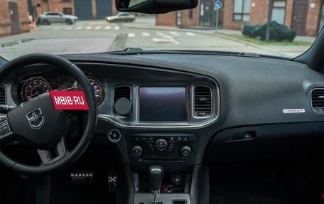 Dodge Charger, 2013 год, 3 200 000 рублей, 33 фотография