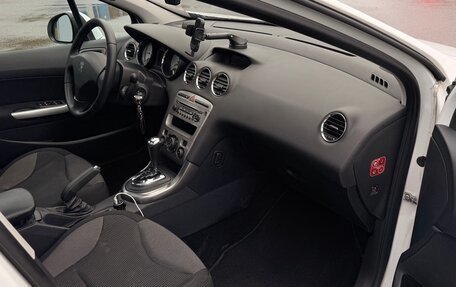 Peugeot 308 II, 2010 год, 690 000 рублей, 3 фотография