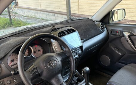 Toyota RAV4, 2004 год, 930 000 рублей, 3 фотография