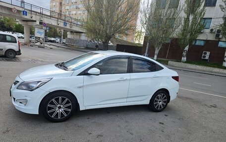 Hyundai Solaris II рестайлинг, 2016 год, 580 000 рублей, 3 фотография