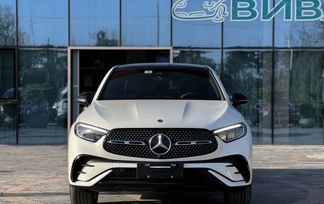 Mercedes-Benz GLC, 2024 год, 7 350 000 рублей, 2 фотография