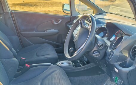 Honda Fit III, 2012 год, 690 000 рублей, 7 фотография