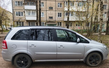 Opel Zafira B, 2012 год, 670 000 рублей, 3 фотография