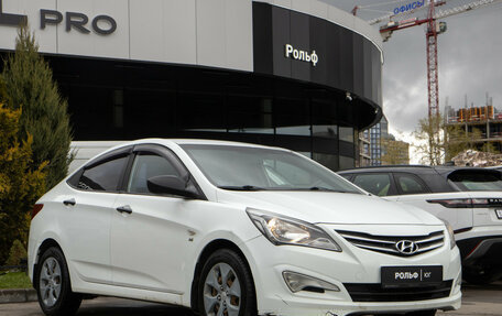 Hyundai Solaris II рестайлинг, 2015 год, 898 000 рублей, 2 фотография