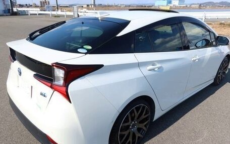 Toyota Prius IV XW50, 2023 год, 1 506 000 рублей, 15 фотография