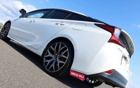 Toyota Prius IV XW50, 2023 год, 1 506 000 рублей, 9 фотография