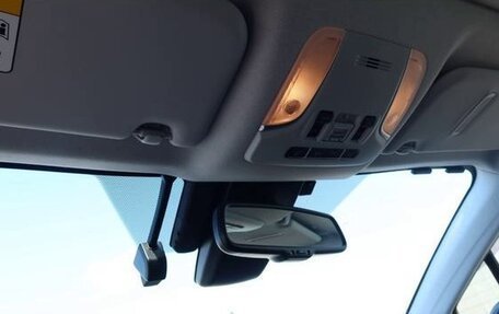 Toyota Prius IV XW50, 2023 год, 1 506 000 рублей, 39 фотография