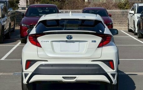 Toyota C-HR I рестайлинг, 2023 год, 1 575 000 рублей, 6 фотография