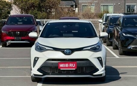 Toyota C-HR I рестайлинг, 2023 год, 1 575 000 рублей, 2 фотография