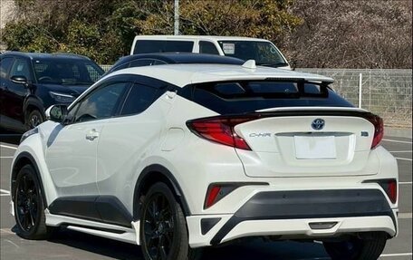 Toyota C-HR I рестайлинг, 2023 год, 1 575 000 рублей, 5 фотография