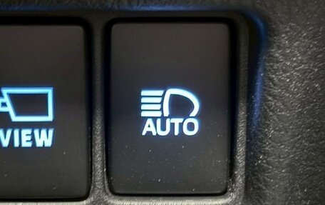 Toyota C-HR I рестайлинг, 2023 год, 1 575 000 рублей, 16 фотография