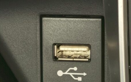 Toyota C-HR I рестайлинг, 2023 год, 1 575 000 рублей, 22 фотография