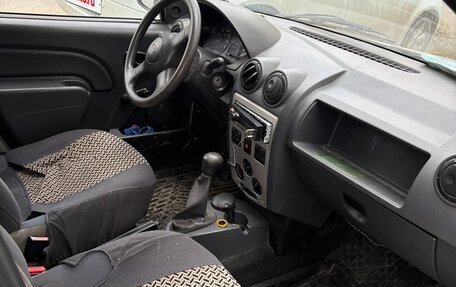 Renault Logan I, 2005 год, 200 000 рублей, 1 фотография