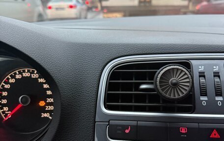 Volkswagen Polo VI (EU Market), 2018 год, 980 000 рублей, 11 фотография