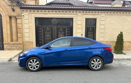 Hyundai Solaris II рестайлинг, 2012 год, 670 000 рублей, 3 фотография