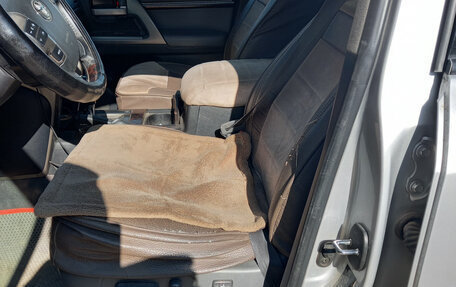 Toyota Land Cruiser 200, 2008 год, 2 470 000 рублей, 11 фотография