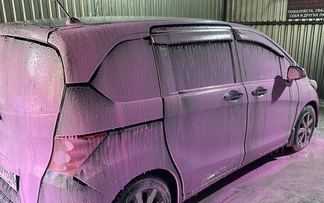 Honda Freed I, 2009 год, 999 999 рублей, 18 фотография