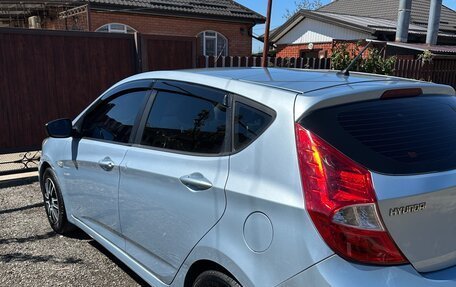 Hyundai Solaris II рестайлинг, 2012 год, 850 000 рублей, 6 фотография