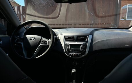Hyundai Solaris II рестайлинг, 2012 год, 850 000 рублей, 9 фотография