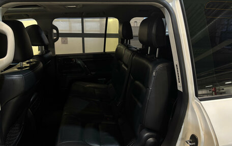 Toyota Land Cruiser 200, 2011 год, 2 799 000 рублей, 12 фотография