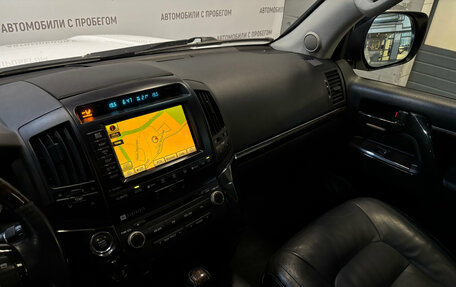 Toyota Land Cruiser 200, 2011 год, 2 799 000 рублей, 15 фотография