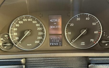 Mercedes-Benz C-Класс, 2004 год, 600 000 рублей, 14 фотография