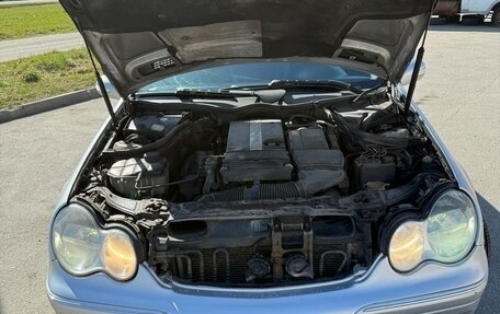 Mercedes-Benz C-Класс, 2004 год, 600 000 рублей, 12 фотография