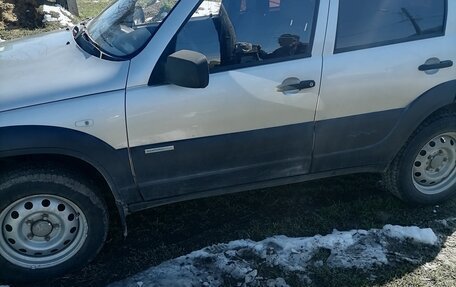 Chevrolet Niva I рестайлинг, 2013 год, 450 000 рублей, 9 фотография